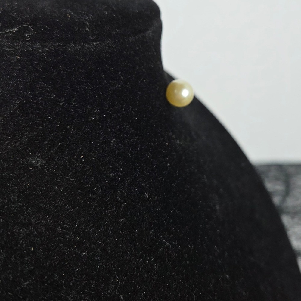 Vintage Faux Pearl Tie Tack Lapel Pin Gold Tone Creamy White Round Minimalist